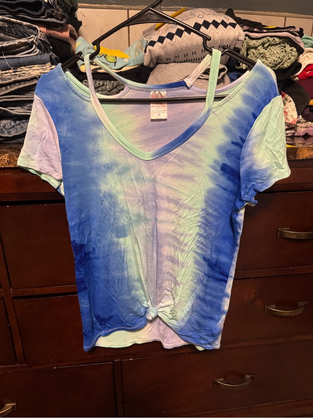 No Boundaries Blue and Mint Tie-Dye V-Neck Short Sleeve Top